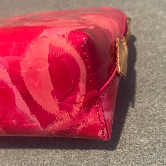 Authentic Louis Vuitton Pink Ikat Cosmetic Case - Picture 5 of 9